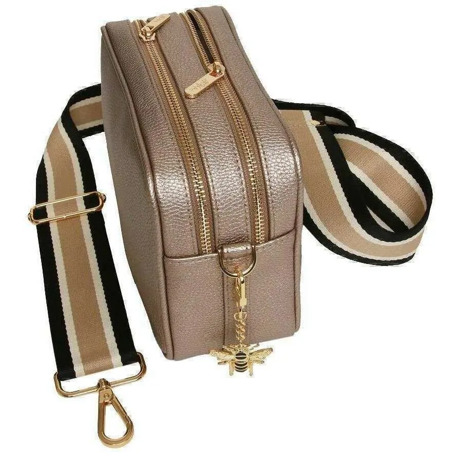 Alice Wheeler London Soho Camera Crossbody Bag - Bronze