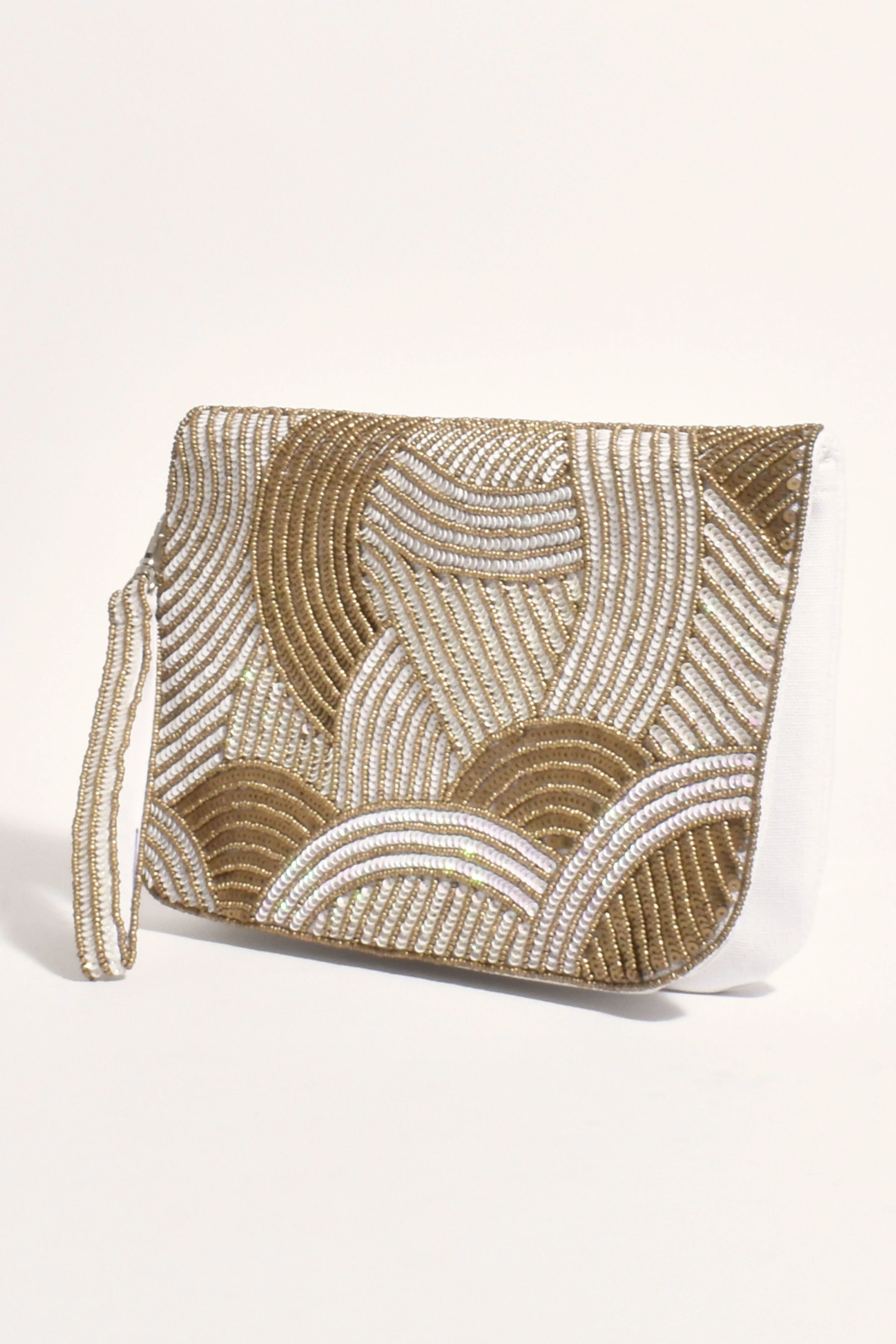 Curve Pattern Bead Sequin Clutch - White Gold