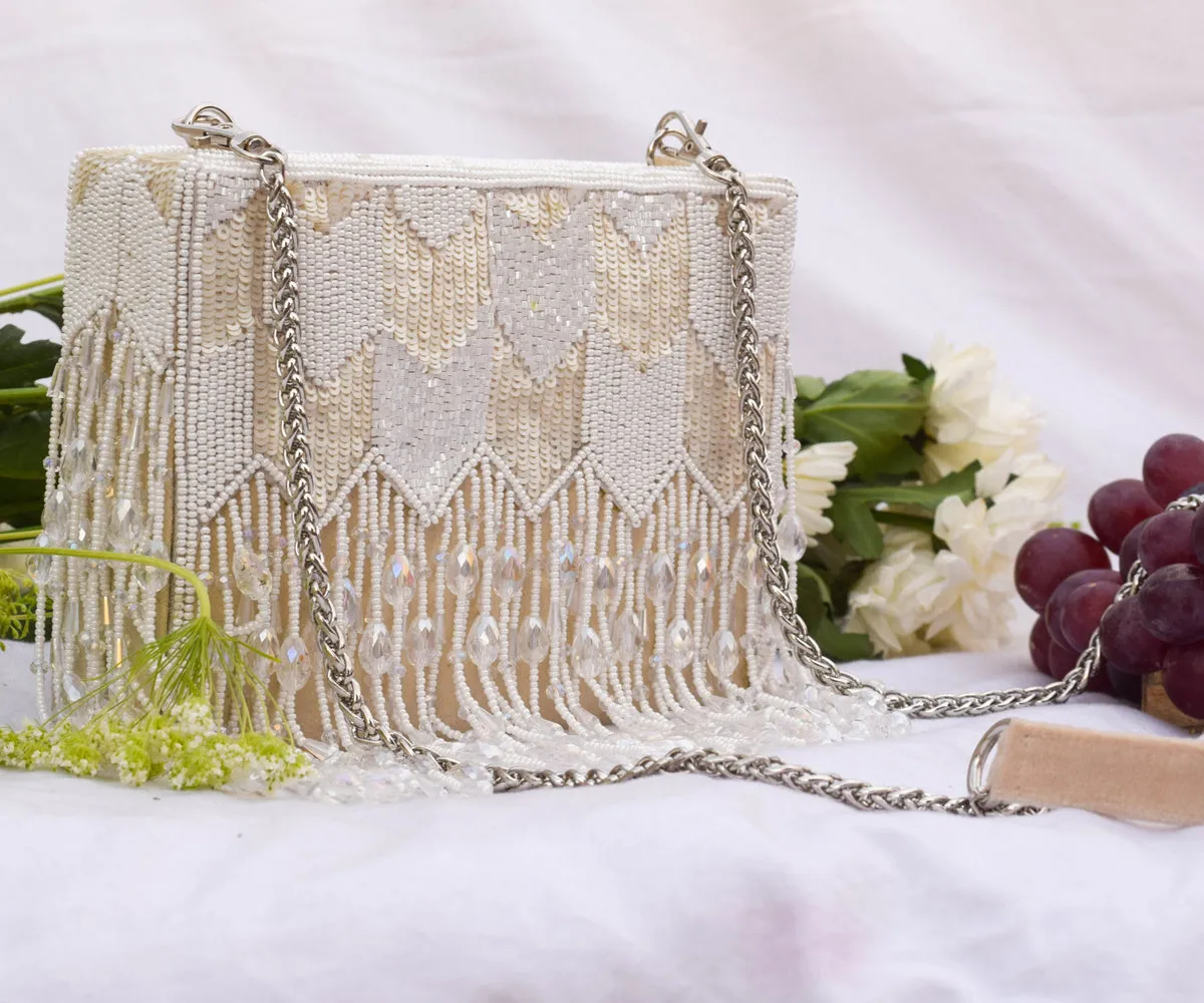 Dishi Clutch – Ivory White