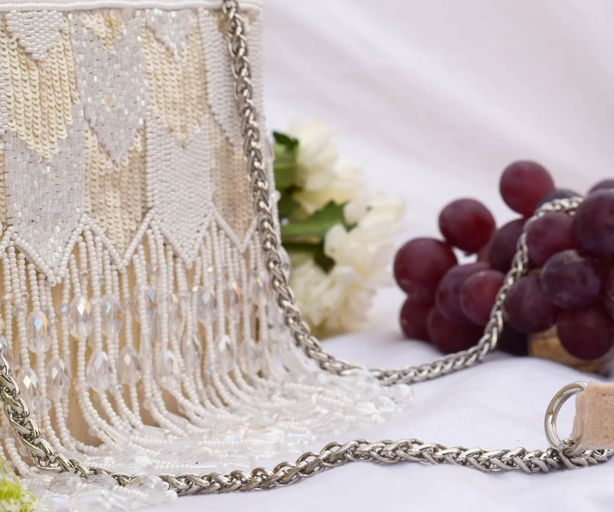 Dishi Clutch – Ivory White