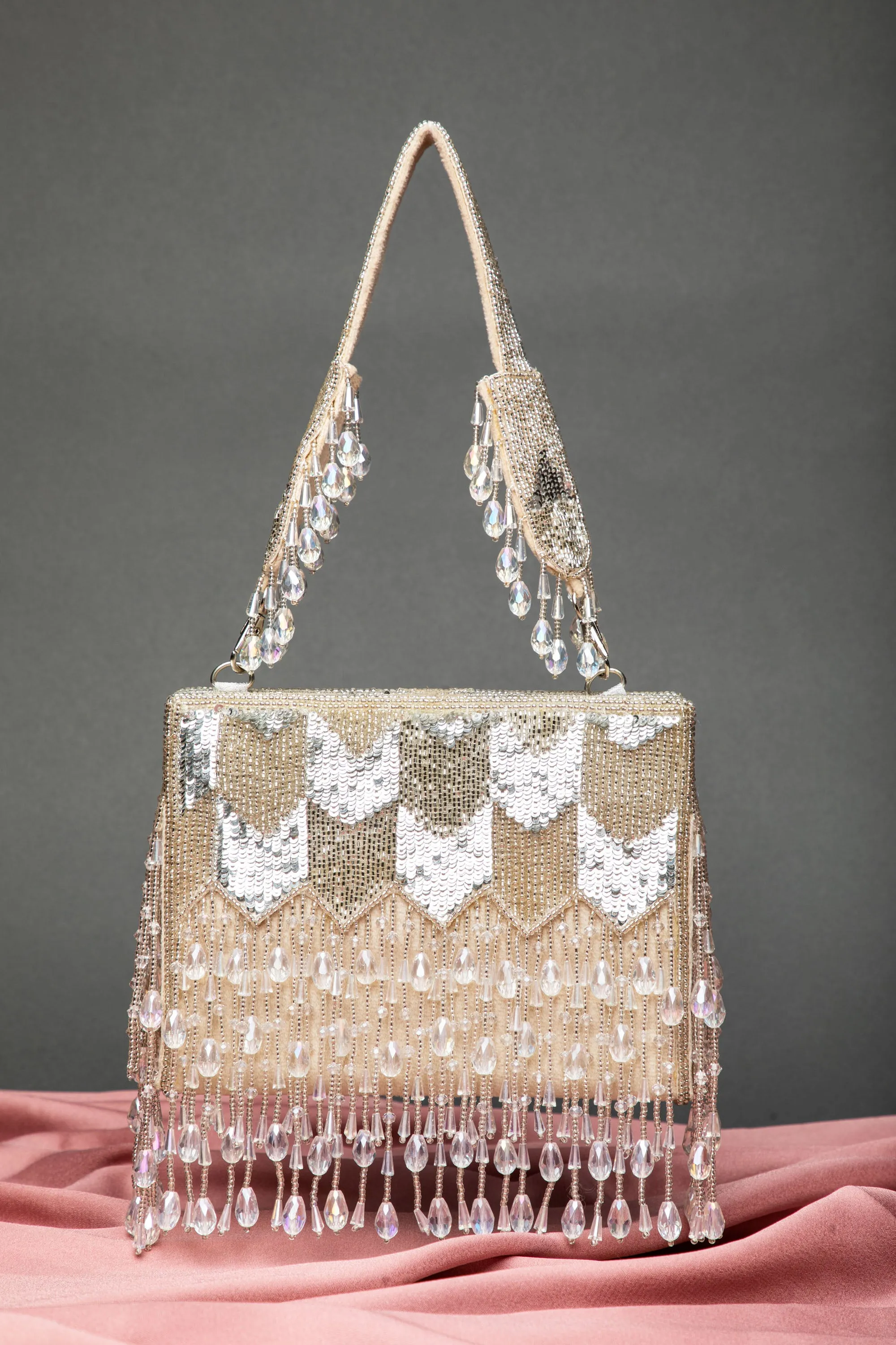Dishi Clutch – Silver