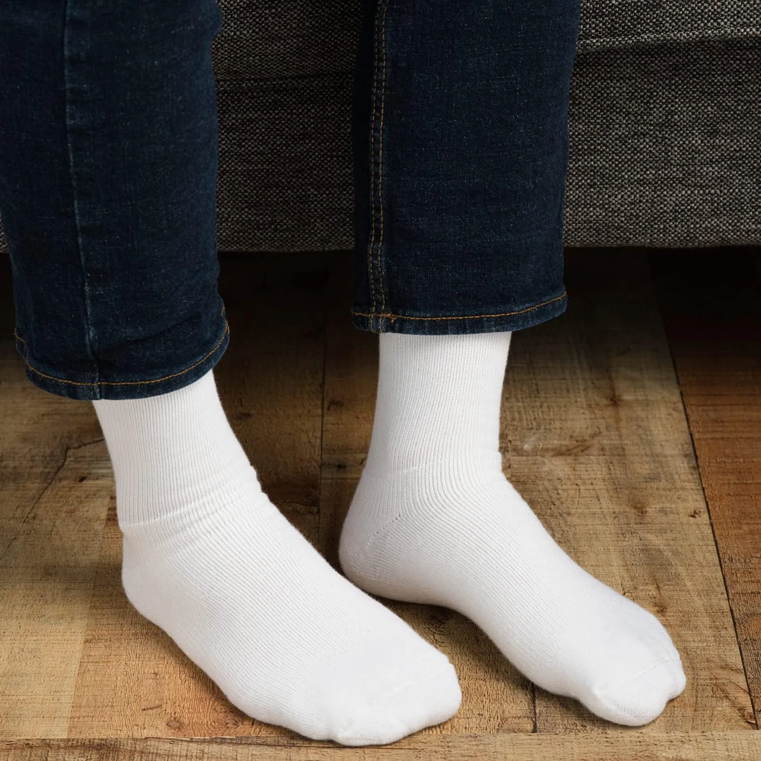 EvoNation Men’s Coolmax Knee High 15-20 mmHg Graduated Compression Socks – Moderate Pressure Compression Garment, Pain Relief & Circulation, Great for Fatigue, Pain, Swelling, Travel