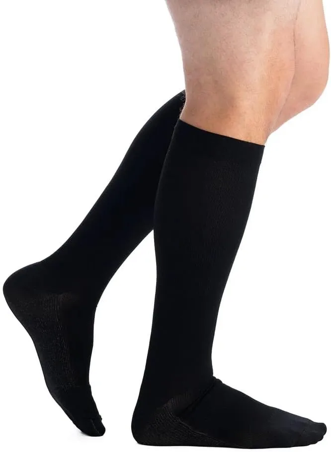 EvoNation Men’s Knee High 20-30 mmHg Graduated Compression Copper Socks – Firm Pressure Compression Support Stockings