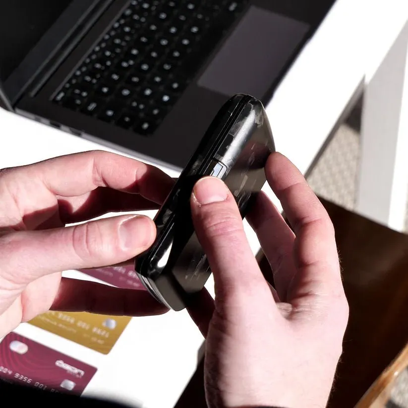 ÖGON Design SMART CASE OSLO | Genuine Carbon Fiber Forged