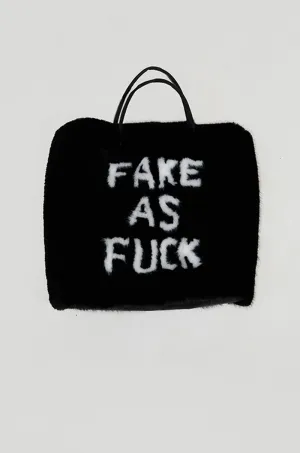 IM FAKE ULTRA OVERSIZED FUR TOTE