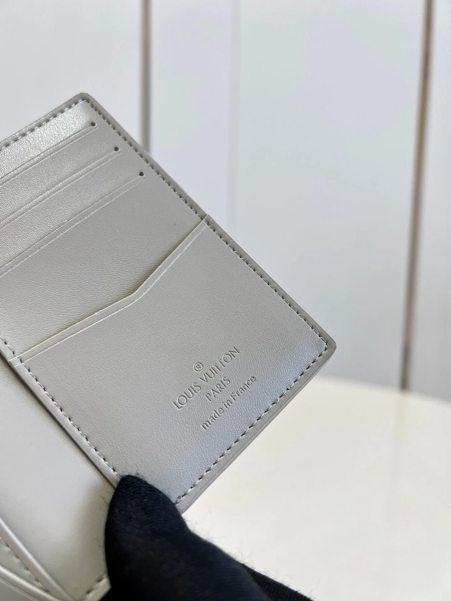 LB644 Pocket Organizer / HIGHEST QUALITY VERSION / 3.1 x 4.3 x 0.4 inches