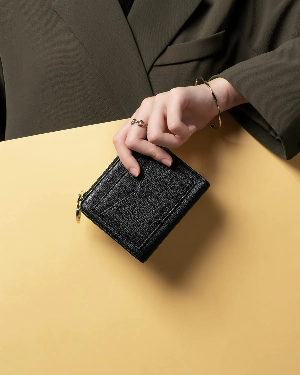 Leather Wallet for Woman RFID Blocking Bifold Small Compact Wallets Zipper Pocket Purse Large Capacity Card Hold Case with ID window