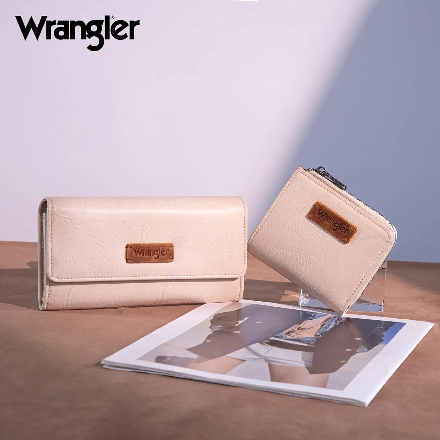 Montana West X Wrangler Wallet Womens RFID Blocking Credit Card Wallet Large Capacity Wallet Women White Wallet with ID Window Birthday Anniversary