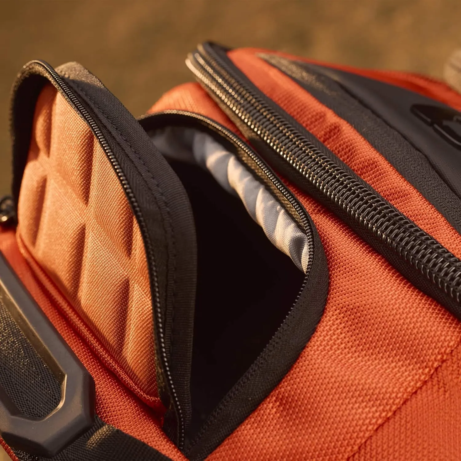 OGIO Renegade DNA, Koi, Standard