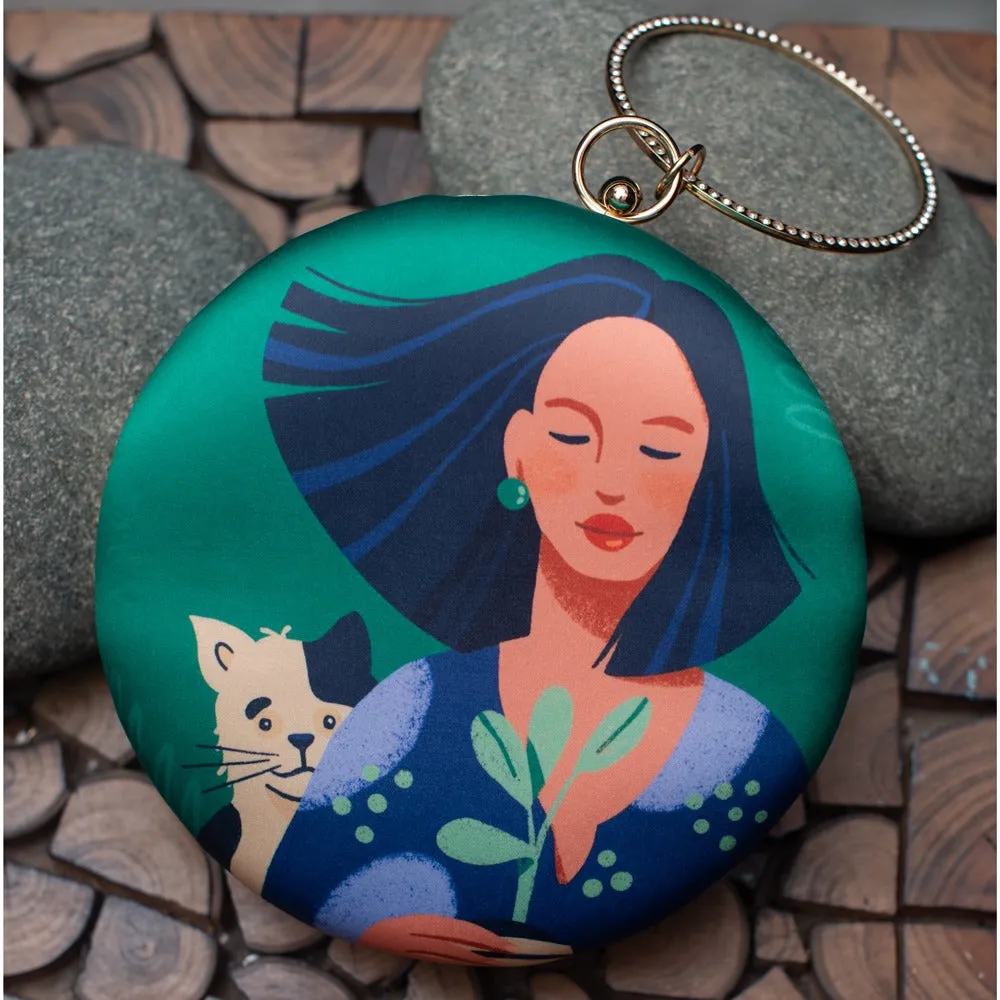 Round Pop Art Clutches