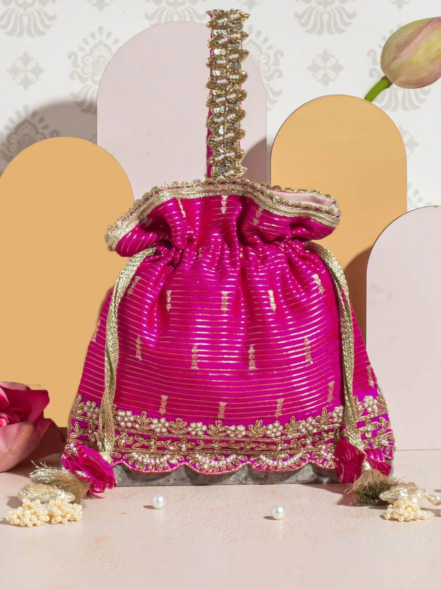 TARI SILK POTLI