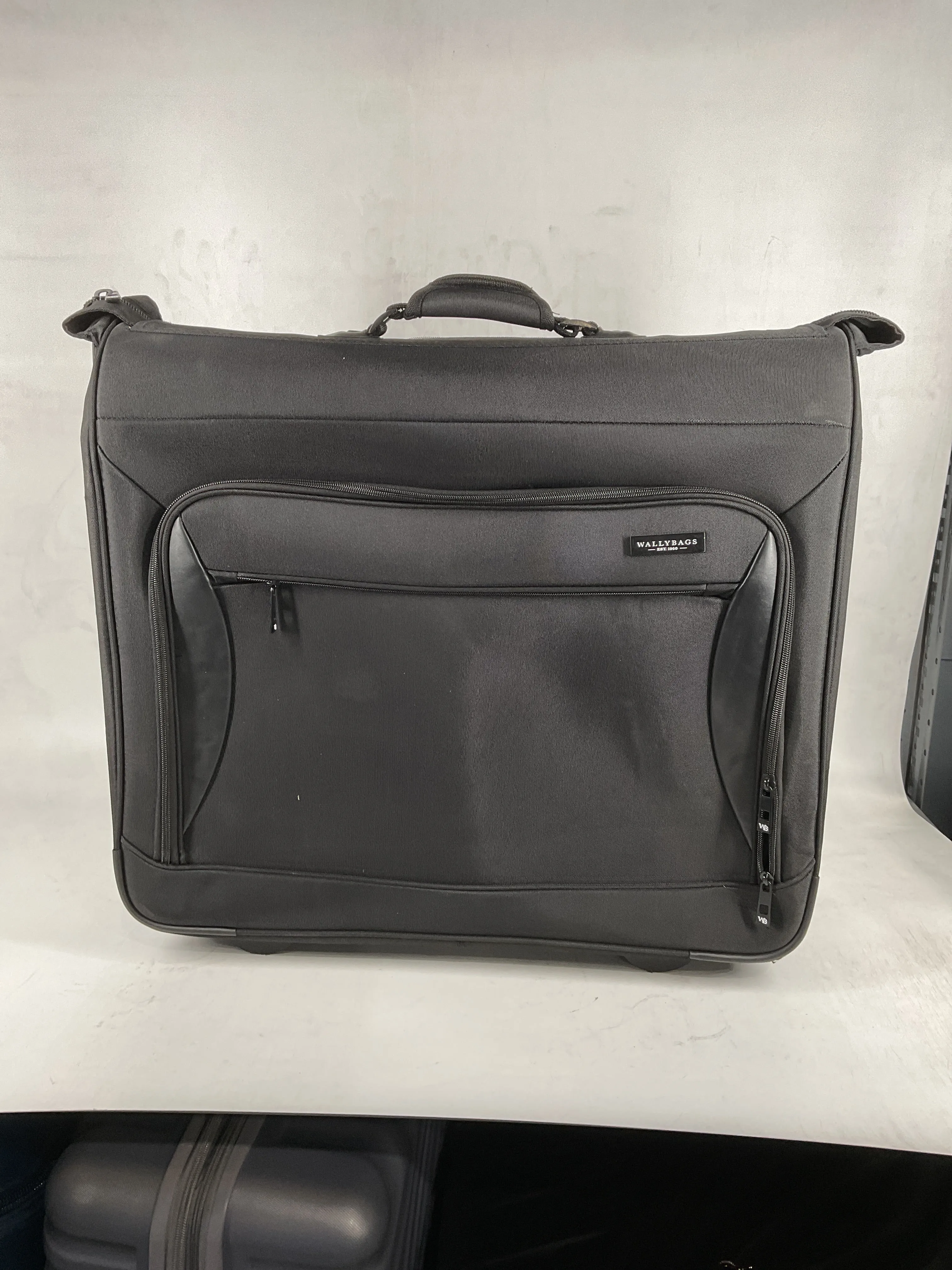 WallyBags® 45” Premium Rolling Garment Bag with multiple pockets Black One Size U2